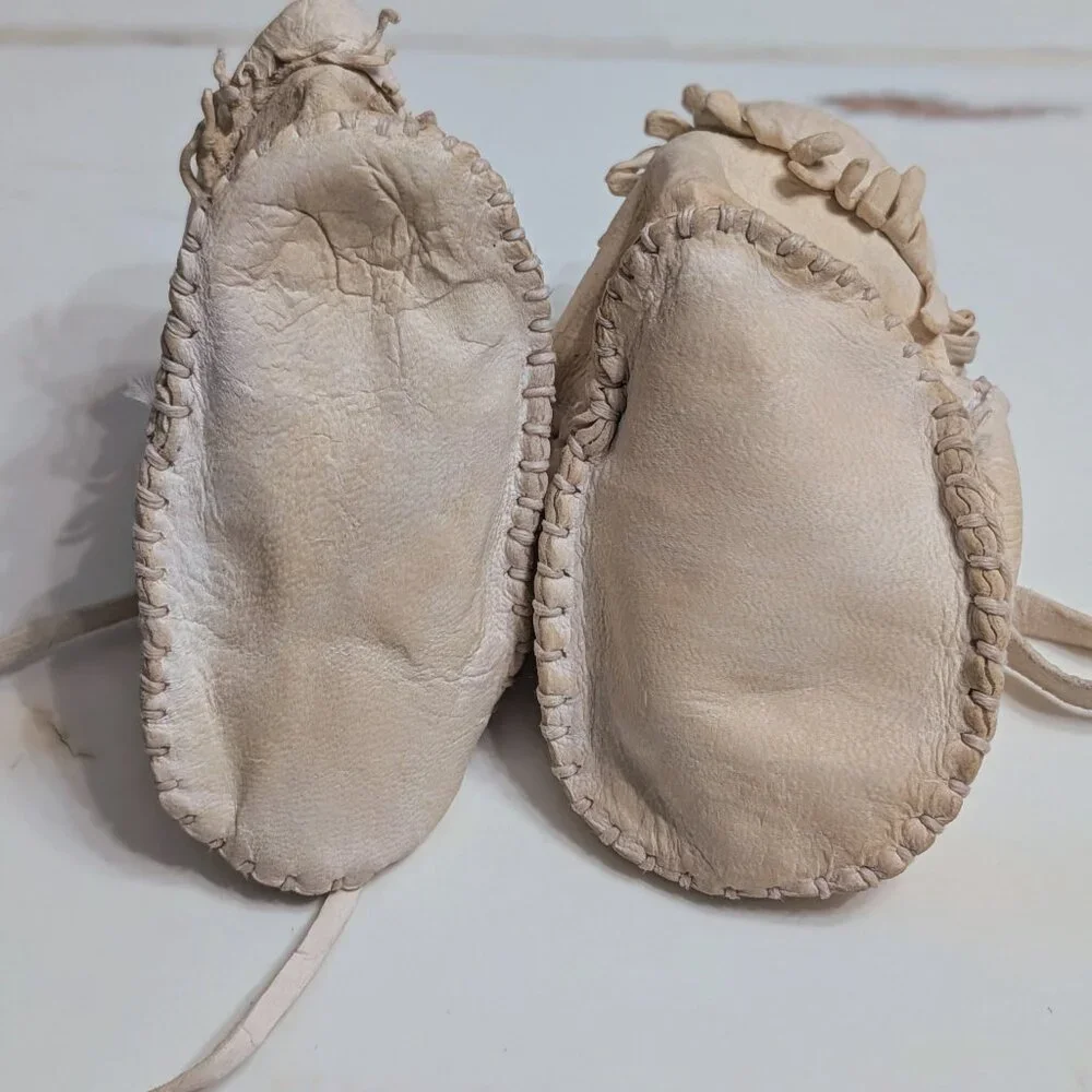 VTG White Leather Moccasin Baby Crib Shoes Sz 1 Infant Walker 0–3 Months Laces